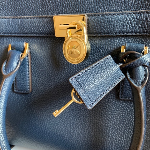 MICHAEL Michael Kors Hamilton Traveler-Large, Navy - Picture 5 of 6